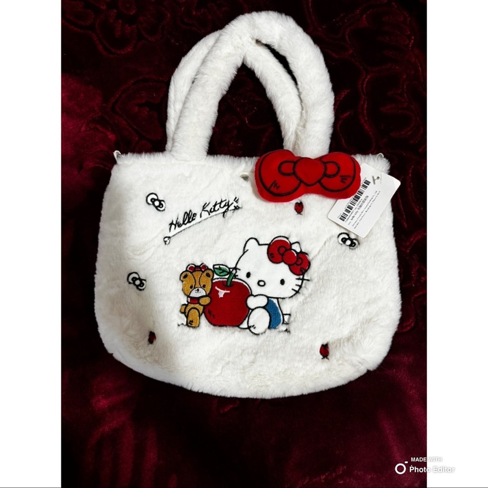 Hello kitty purse